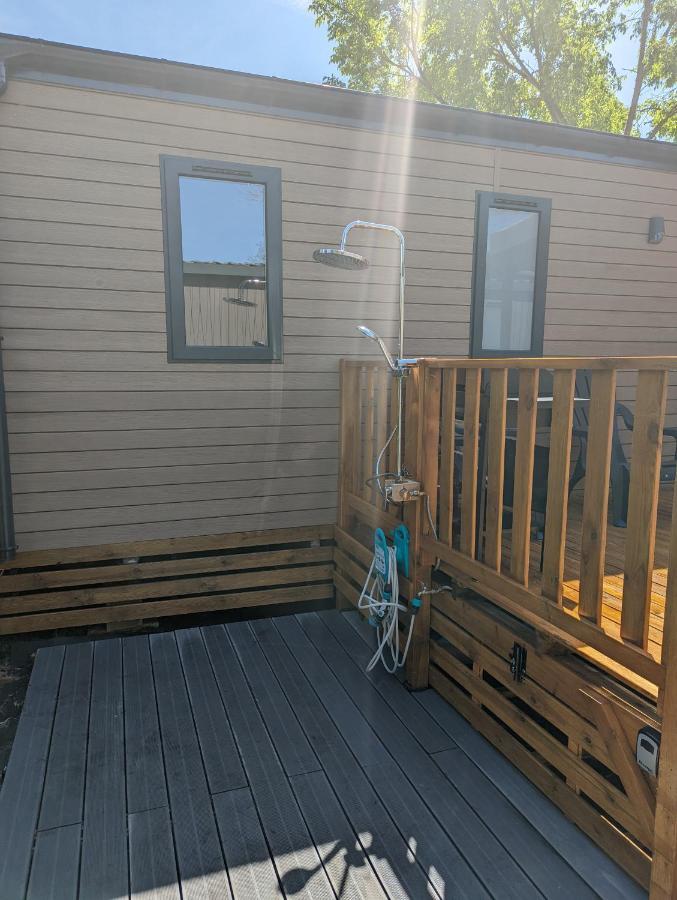 200M De La Plage Bungalow Luxe De 44M2 Menage Et Draps Inclus Camping 5 Etoiles Mayotte Lac Biscarrosse Koyobalys Exterior foto